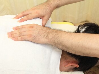 モンゴル式整体院 阿倍野店/施術風景