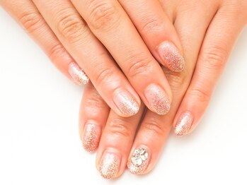 アイラッシュアンドネイル シエル(Ciel)/ラメグラデーション