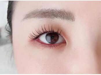 ニーナ(nina)の写真/一重瞼や下がりまつげの方からリピート多数♪《アップリフティングラッシュ》で上向きまつげのお目元に♪