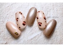 ネイルクローネ(nail crone)/ヒョウ柄ネイル
