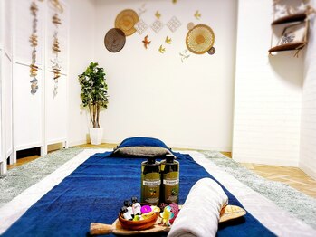 アリラ(Alila)/タイ式ストレッチは広々マットで