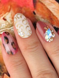 ゴージャスヒョウ柄ネイル(*^^*)