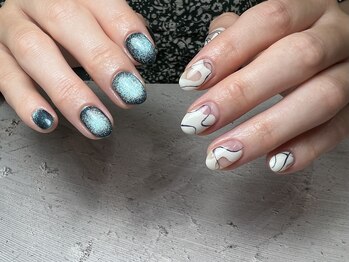 ラフィーナ(RAFFINA)/ちゅるん×キラキラビジュネイル