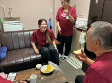 ほぐし屋 うたたね/お菓子を食べてひと休み