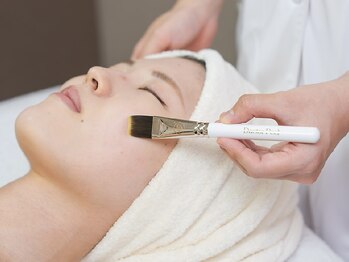 キラナ ヨガスタジオ(Kirana YOGA Studio.)の写真/【韓国最前線☆話題のダクトピール】毛穴・くすみをケアし明るく整った肌印象へ。乳酸菌配合でニキビにも◎