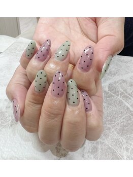 ブライズ(BRISE)/☆ちぐはぐドット柄