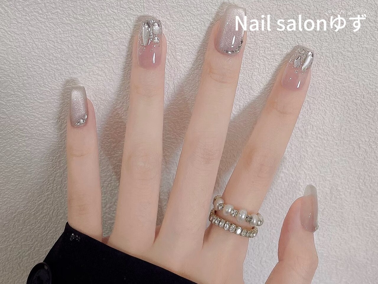 2025年-2026年冬トレンド】マニキュアのネイルデザイン集｜人気順