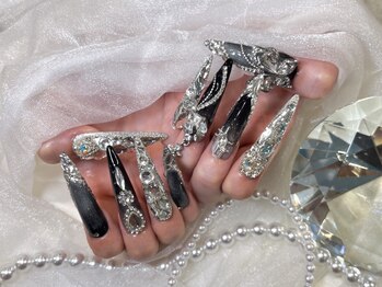 リノ(Lino)の写真/オフ込◎パーツ盛OK★美フォルムが叶う★【ジェルチップ付け放題¥12900～】他にはないパーツがいっぱい♪