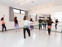 AXIS DANCE STUDIO《ダンス/ヨガ/ピラティス》/