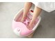 スパイラルネイルサロンの写真/サンダルを履く前に素足のお手入れを［フットケア¥8,800～］乾燥で硬くなった角質を取り除きオイルで保湿。