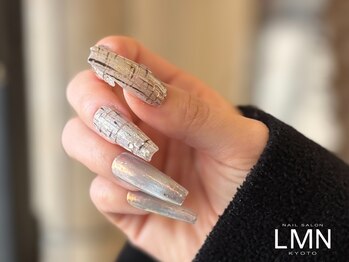 エルエムエヌ(LMN)の写真/“美しく自然な長さだし”フォルム/仕上がりにこだわり【オフ込&ケア込+長さ出し10本+カラー/グラデ¥9900】