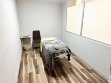 シャラク acty店(sharaku)の雰囲気（アイブロウ施術ルーム）
