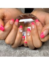 ペッシュブルーム 梅田(Peche Bloom)/ベイビーブーマーオーロラネイル