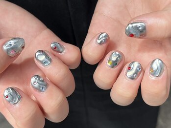 ア―ジュポシェフリル 天神西通り店(age poche Frill)/ミラーネイル