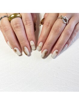 プリュネ(Prune)/ホワイト/ニュアンス