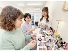スタイルラボ 大阪梅田サロン(StyleLabo)の雰囲気（カラ-診断の後は似合うコスメ提案も！《大阪/パ-ソナルカラ-》）