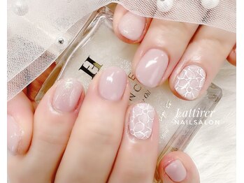 ラティレ 銀座(Lattirer)/大人可愛いネイル