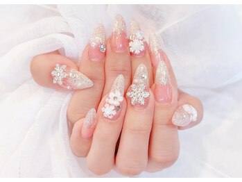 ネイルサロン デコール(NAIL SALON Decor)/雪の結晶パーツキラキラネイル