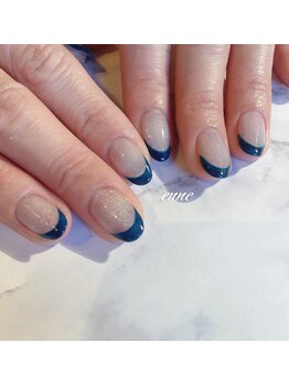 マグネット×フレンチネイル