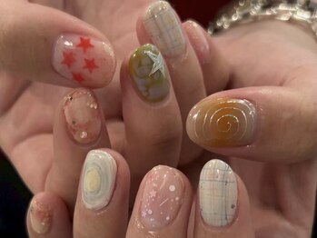 スー 表参道店(Su___)の写真/高技術だから実現できる繊細なアート。トレンドデザインからこだわりアートまで♪持ち込みデザインも◎