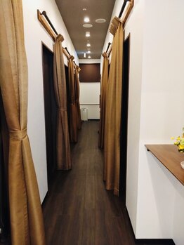 コリフレッシュ 北野店/廊下の雰囲気