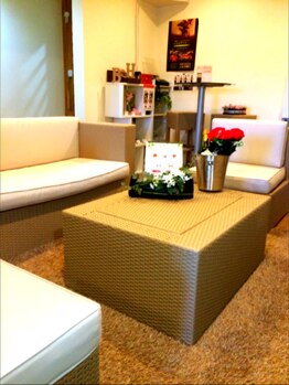 ビー ハウス(B- House)/~待合~