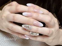 ハナローズ(hanarose)の雰囲気（季節のデザインやイベントのネイルなどサンプル取り揃えてます♪）