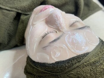 アイブロウズ(i brows.)の写真/＜お肌がしっかりと潤うので素肌力が高まる＞フェイシャルワックス×トリートメントのエステティック技法