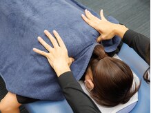 あおぞら整骨院 上大岡院の雰囲気（手技をメインに、低周波や超音波などを用いた施術を行います。）