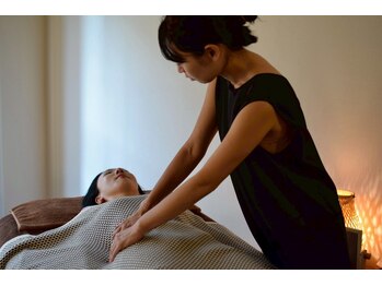 ラ アクサル(la.akthar)/小顔 フェイシャル ヘッドスパ