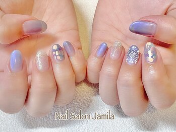 ジャミーラ(Jamila)/手描きアート+定額デザイン