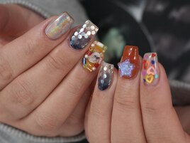 個性派デザインネイル