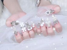 ベルグローアルファネイル(BELLE GROW ALPHA NAIL)/ホワイトゴテゴテネイル