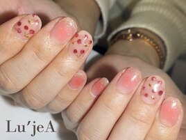 チーク×さくらんぼネイル