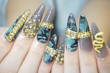 サロン デ ミランダ(Salon de Miranda)