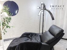インパクト(IMPACT)の雰囲気（フカフカのソファーベッドで施術させていただきます。）