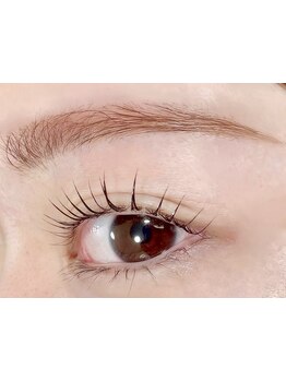 ナチュラル上品な目元にしたい