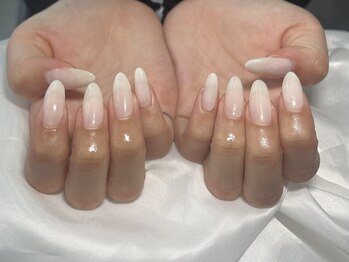 リル(LiLu)の写真/フォルム形成・仕上がりに自信あり◎こだわりのちゅるん美フォルムで誰もが見惚れる指先に♪