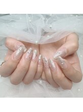 ブリー(Brille)/キラキラネイル