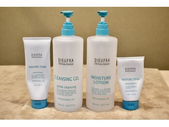 サロンマティス(SALON MATHIS)/お肌に優しい専用化粧品使用