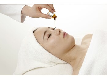 ラディアント たまプラーザ/シミケア&毛穴/乳酸ピーリング