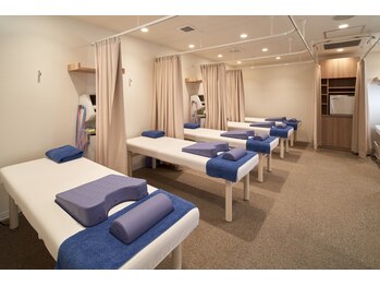 アイキュア 鍼灸接骨院 福島(iCure鍼灸接骨院)/店内