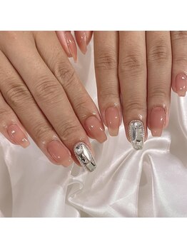 ルチェーレ(Lucere)/お手元を綺麗に見せるカラー