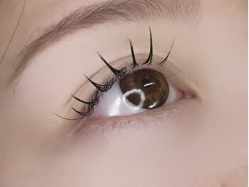 リル(LiLu)の写真/モチの良さが自慢♪【レーザー加工エクステ[オフ込]100本/120本/140本/160本/180本】モチでお悩みの方に◎