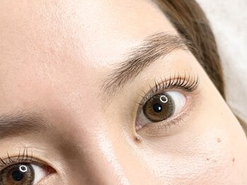 ファソ ブロウアンドアイズ(fasol)の写真/眉毛×まつ毛パーマでトータル目元美をご提案。プロの技術で朝のメイクが楽になる垢抜けまつ毛を叶えます。