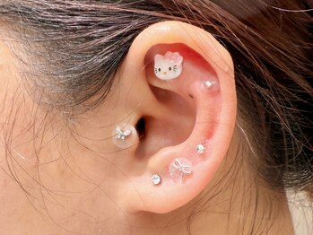 ネイルズアリー 立川店(Nails ally)/ホログラムハート×耳ツボ×夏