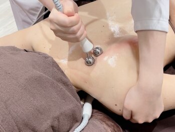 フルーア(FULUA)の写真/背中ハミ肉撃退♪痩身効果◎【背中集中♪3step筋膜リリース痩身90分★￥9500】肩幅キュッと華奢見え美人へ