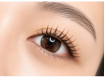 ココ 高畑店(Beautysalon COCO)の写真/大人気のまつげパーマ！【メイクリフトカール¥4900/パリジェンヌ¥6000】自然でパッチリした目元に変身！