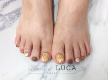 ネイルアトリエルカ(nail atelier LUCA)/W-254 秋色シェルフットネイル