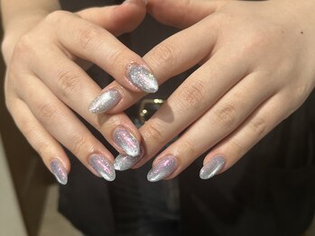 eye&nail Bella【ベラ】【10/2 NEW OPEN（予定）】の写真/【毎月増えるトレンドデザイン★】季節限定の定額コースが充実！カラー・パーツ配置変更も無料◎